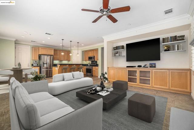 752 Jennifer Street, Brentwood CA: https://media.crmls.org/mediaz/071ab5c2-064e-4447-88ce-eef27baf5915.jpg