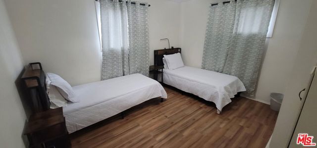 16508 S Menlo Avenue, Los Angeles CA: https://media.crmls.org/mediaz/071b34c0-d582-4b28-b8f9-93c3422502ba.jpg