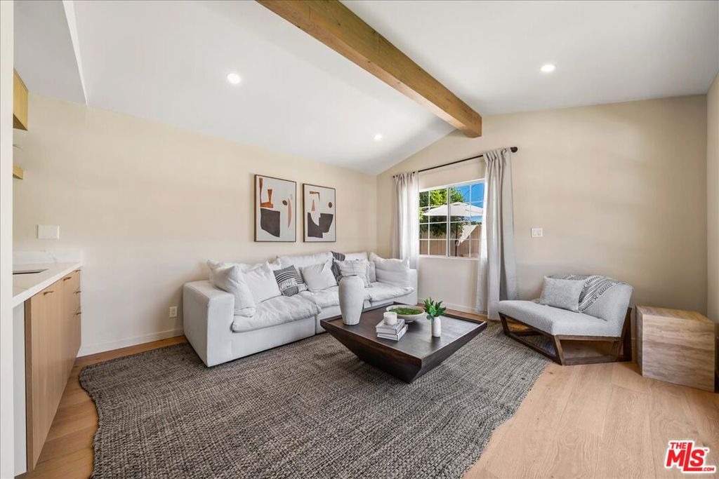 14537 Hesby StreetSherman Oaks img 17