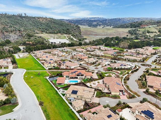 18735 Corte Paterna, Morgan Hill CA: https://media.crmls.org/mediaz/071bdc51-256b-4ed7-b517-a3609aa86d05.jpg