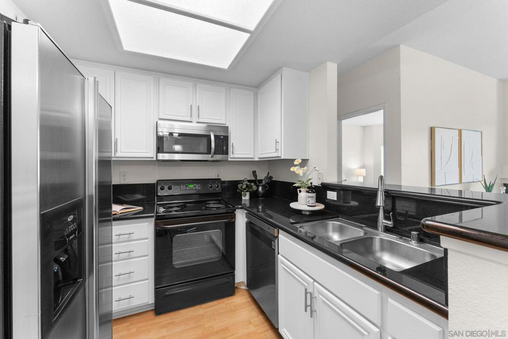2250 Camino De La Reina - photo 8