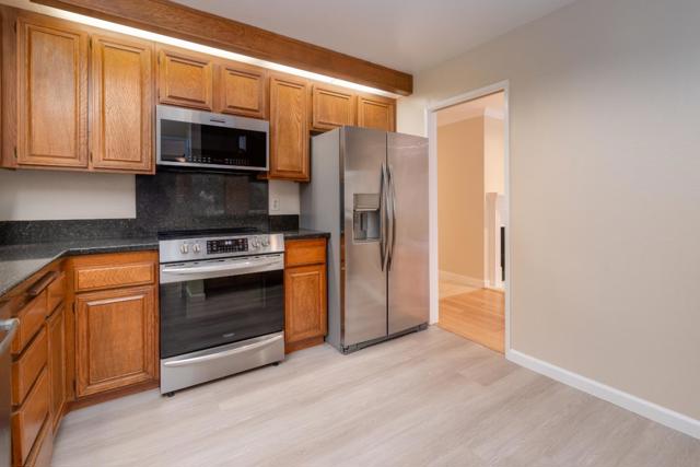 6 Sorrel Lane, San Carlos CA: https://media.crmls.org/mediaz/071c46f0-ca8c-40df-9bb0-1e01b208062d.jpg