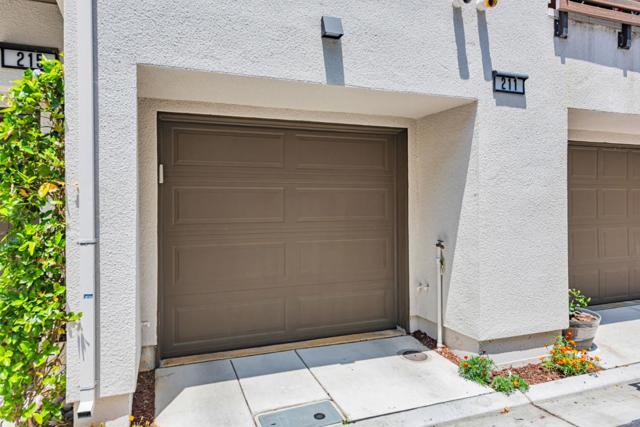 211 Spire, Fremont CA: https://media.crmls.org/mediaz/07203eac-66c1-452a-b480-c22a95961b69.jpg