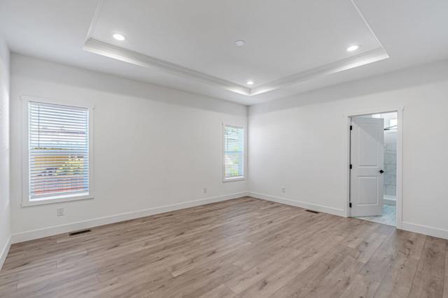 258 Yosemite Road, San Rafael CA: https://media.crmls.org/mediaz/07208a8a-05bf-45ca-a2ff-e01d596e18b4.jpg