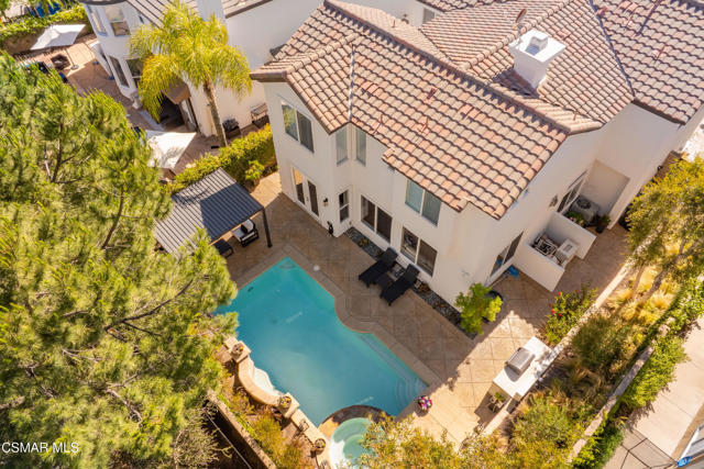 976 Blackbourne, Oak Park CA: https://media.crmls.org/mediaz/0720d4ec-789b-4d25-a43b-fbdd9f720be6.jpg