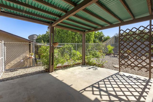 1523 Temple Heights Drive, Oceanside CA: https://media.crmls.org/mediaz/0720f2b9-85f8-4f00-9d87-a771f0abcd0f.jpg