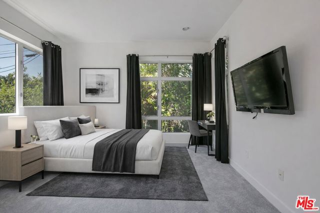 6001 Carlton Way, Los Angeles CA: https://media.crmls.org/mediaz/07217560-a13e-48dd-97f5-6a7f360d0425.jpg