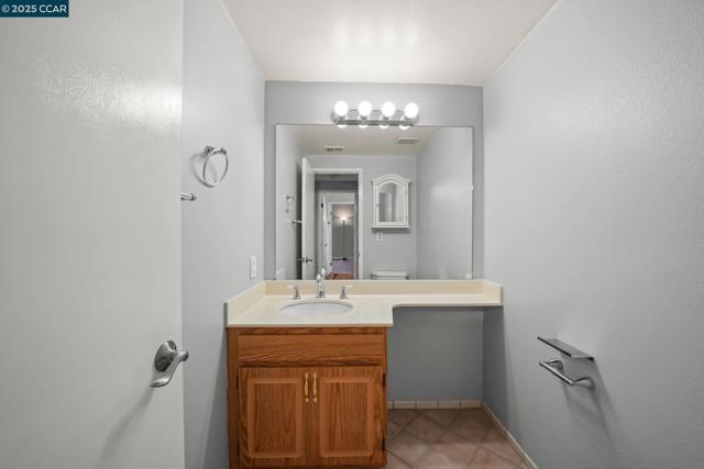 Image 13 of 25 For 25930 Kay Ave  201