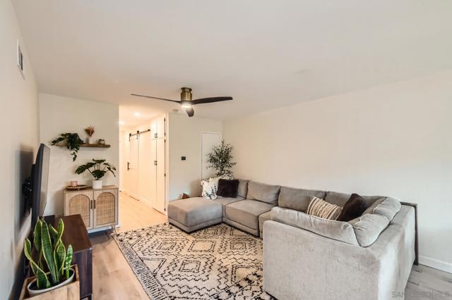 8039 Calle Fanita, Santee CA: https://media.crmls.org/mediaz/07230074-2358-449e-a7d4-266783b14e1c.jpg