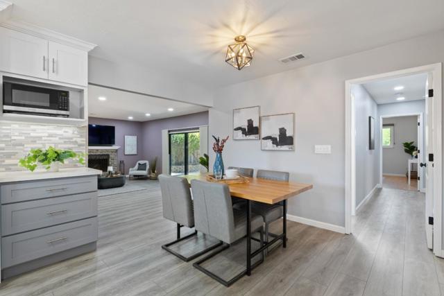1573 Mallard Way, Sunnyvale CA: https://media.crmls.org/mediaz/072358e1-5ae6-462e-bfac-67a8c4f722e5.jpg