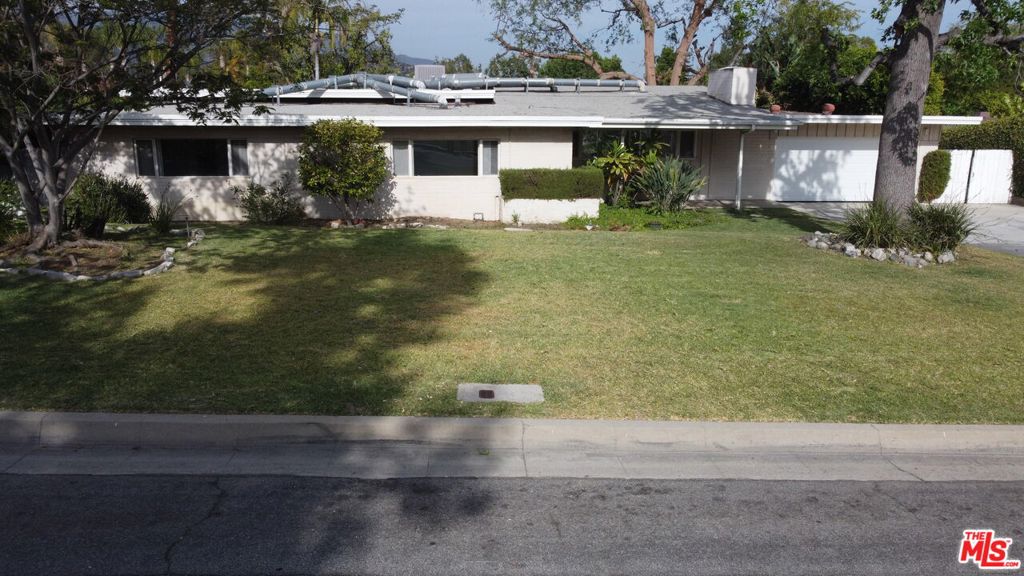 206 Oak Meadow Road