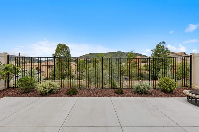 Detail Gallery Image 21 of 43 For 35254 Blossom Pl, Fallbrook,  CA 92028 - 4 Beds | 2/1 Baths