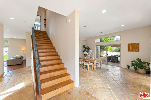2175 Cold Canyon Road, Calabasas CA: https://media.crmls.org/mediaz/0726ee3b-8171-43af-a041-4193240048bf.jpg