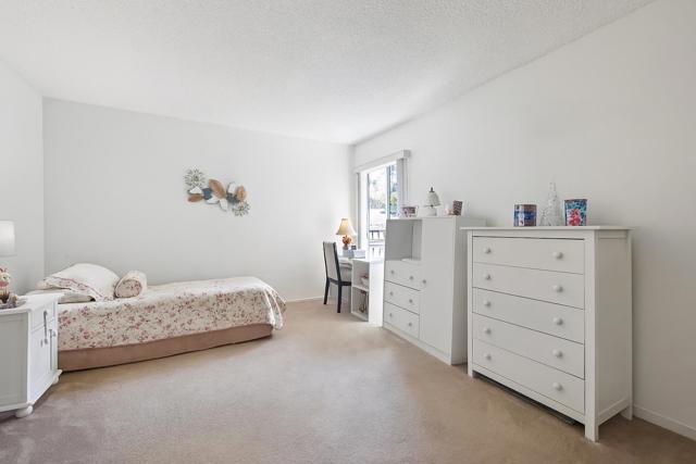 1550 Frontera Way, Millbrae CA: https://media.crmls.org/mediaz/072762fe-9a16-4a09-9367-3b0c261b9e38.jpg