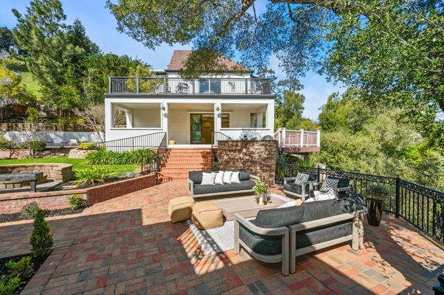760 Chateau Drive, Hillsborough CA: https://media.crmls.org/mediaz/0727786e-a66d-4208-b19a-8c51ac5c305d.jpg