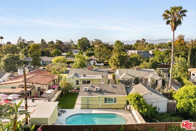 11536 Otsego Street, Valley Village CA: https://media.crmls.org/mediaz/0728d205-2bc0-4dc3-a97d-74fdcef11bba.jpg