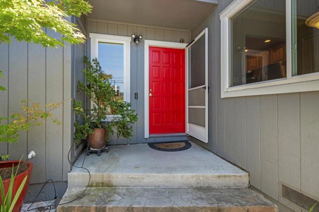 1096 Prevost Court, San Jose CA: https://media.crmls.org/mediaz/072a7a50-8cd5-49f7-838c-5a0e257bb878.jpg