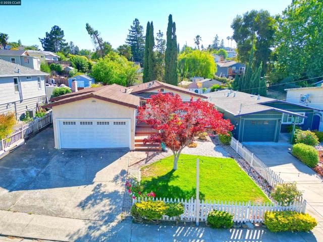 2156 MONTEREY AVENUE, Martinez CA: https://media.crmls.org/mediaz/072bd6c9-ed48-4247-bf9e-63c74a3e1228.jpg