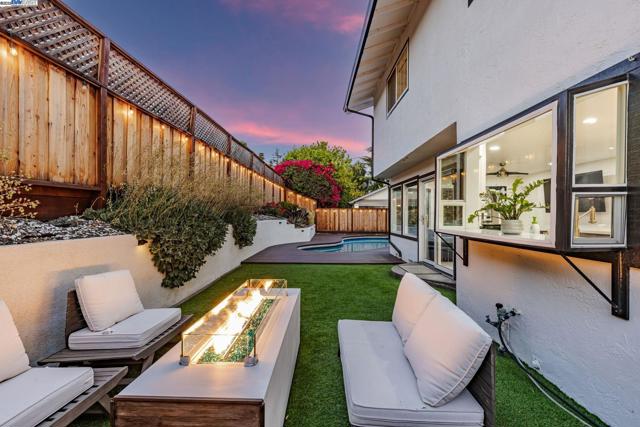 1835 Camino Estrada, Concord CA: https://media.crmls.org/mediaz/072c5a49-0209-4767-af3b-cedb08a20145.jpg