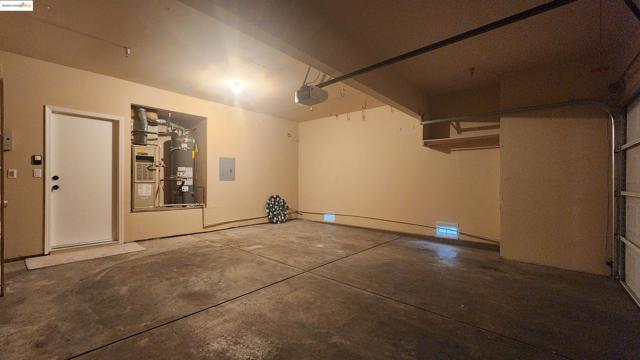 128 Harris Cir, Bay Point CA: https://media.crmls.org/mediaz/072c840b-a2a2-4d94-bbd6-febd1304f873.jpg