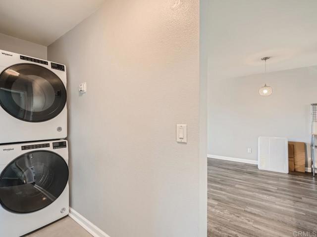 Image 10 of 12 For 2040 Robinson Avenue B