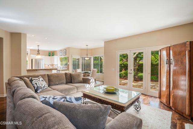 32714 Wellbrook Drive, Westlake Village CA: https://media.crmls.org/mediaz/072eece3-e3d7-4321-882b-eccc021ef6b5.jpg