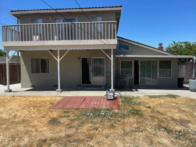 2337 Dundee Drive, Santa Clara CA: https://media.crmls.org/mediaz/072f4f99-7c38-4d98-9c80-fa18d7261ecc.jpg