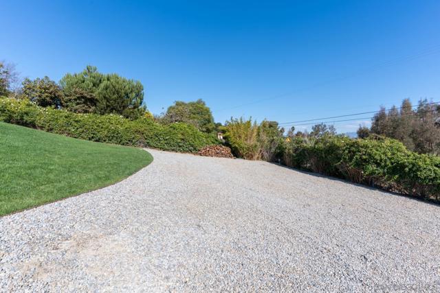 4141 Palomar Drive, Fallbrook CA: https://media.crmls.org/mediaz/072faa3b-c37a-4636-af75-9f7edca2b7b8.jpg