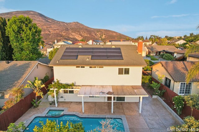 7270 Rondel CT, San Diego CA: https://media.crmls.org/mediaz/07304a53-8e9c-4eb3-9cb7-aca077d6fae7.jpg