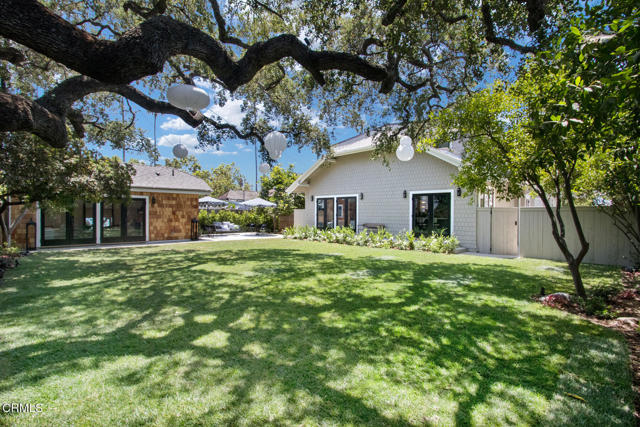 1036 S Madison Avenue, Pasadena CA: https://media.crmls.org/mediaz/073059e0-0827-4de6-8202-afe1005bef5b.jpg