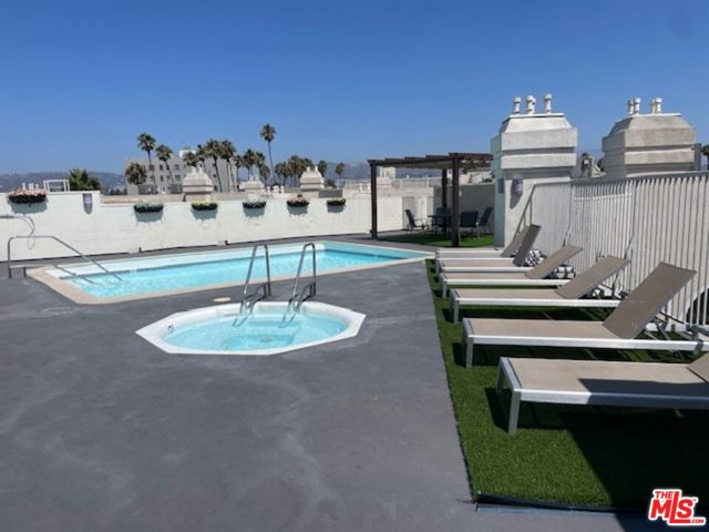 Image 2 for 620 S Gramercy Pl #223, Los Angeles, CA 90005