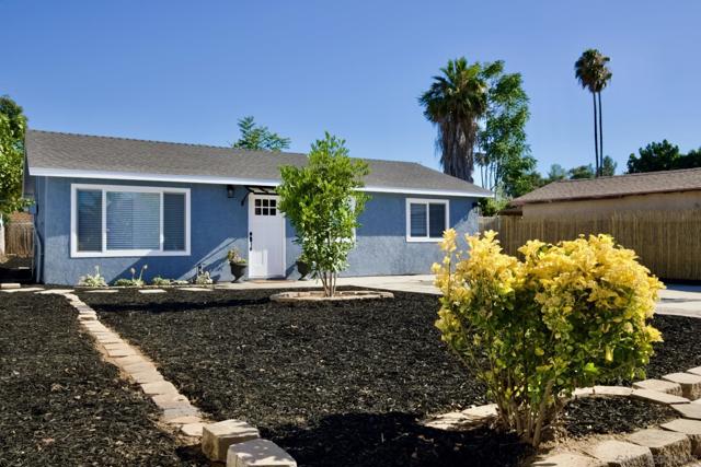 12525 Julian Avenue, Lakeside CA: https://media.crmls.org/mediaz/0730edb1-5df1-4b6e-8ba4-d669e278051a.jpg