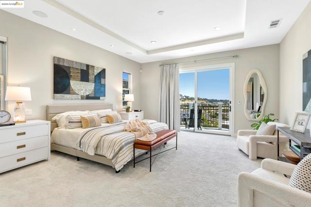 63 Tomcat Way, Orinda CA: https://media.crmls.org/mediaz/0731583b-9efd-4eaa-b100-62f4a7d6dc17.jpg