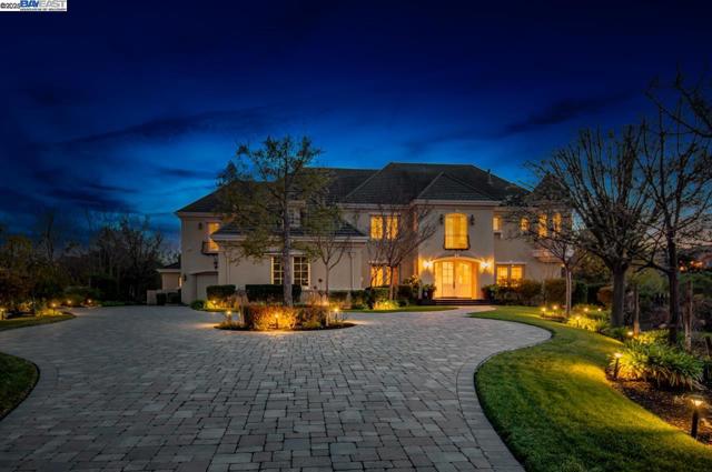 1569 Via Di Salerno, Pleasanton CA: https://media.crmls.org/mediaz/073202c3-8308-4c4c-86fc-01db98f365fa.jpg