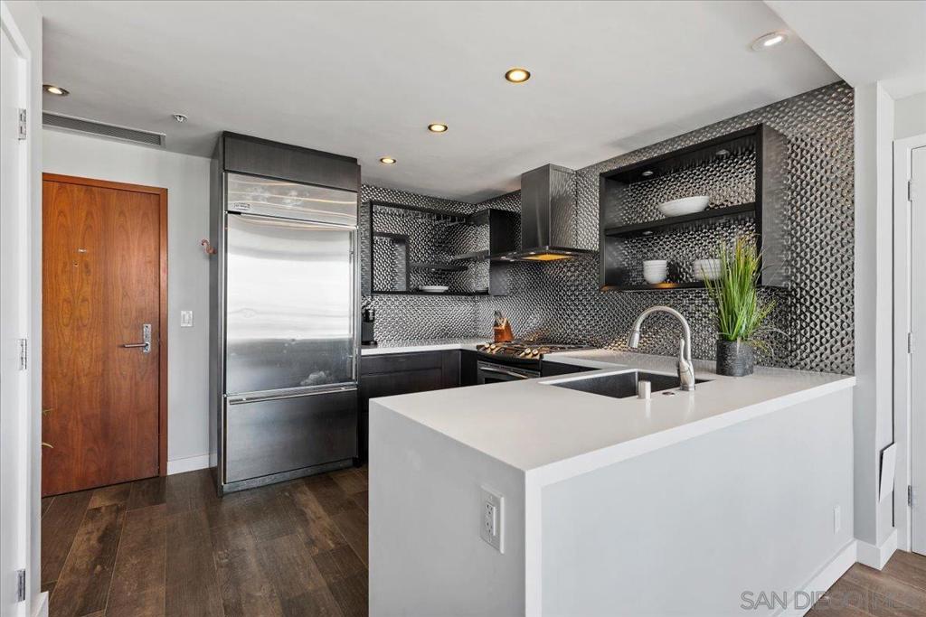 325 7th Ave - photo 12