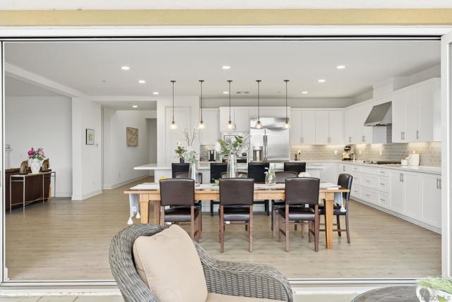 1409 Apex Place, Escondido CA: https://media.crmls.org/mediaz/0732641c-4008-4f64-bc33-93bc0076aa56.jpg