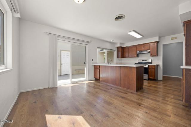 Detail Gallery Image 3 of 25 For 8595 Hollister St, Ventura,  CA 93004 - 4 Beds | 2 Baths