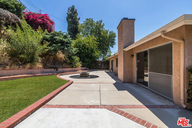 17133 Lorillard Street, Granada Hills CA: https://media.crmls.org/mediaz/07328334-5fa5-4115-86f2-abadee24ae9f.jpg