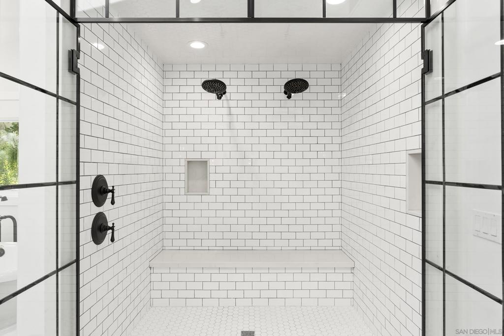 MLS #250043061SD image #15