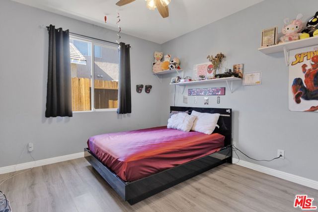 13292 Via Del Lago, Victorville CA: https://media.crmls.org/mediaz/07335129-ffbf-4edc-857b-535c09efda92.jpg