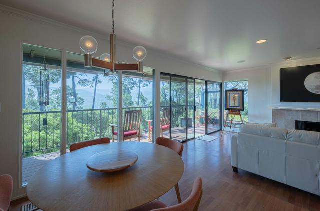 154 Del Mesa Carmel, Carmel CA: https://media.crmls.org/mediaz/0733a550-e9d6-4d5c-a55b-0da58cee6b12.jpg