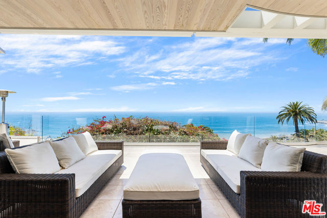 200 ARNO Way, Pacific Palisades CA: https://media.crmls.org/mediaz/0733acde-8a47-4447-815e-ce163d212eac.jpg