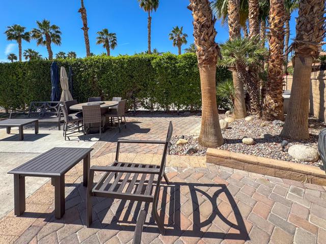 80394 Ave 48, Indio CA: https://media.crmls.org/mediaz/07350f9b-aa73-4d94-a45d-d6f9eec01e62.jpg