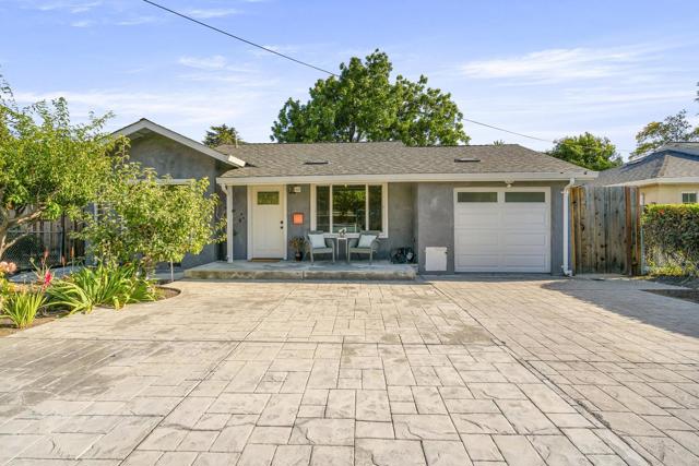 148 W Maude Avenue, Sunnyvale CA: https://media.crmls.org/mediaz/07356e48-3e55-4678-86e3-1e52c0a28e1f.jpg