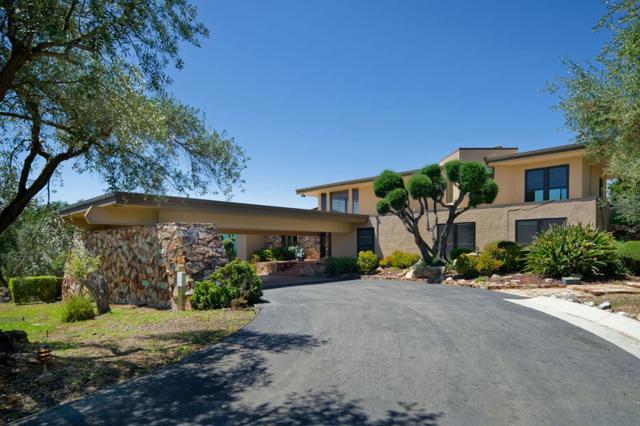 20753 Scenic Vista Drive, San Jose CA: https://media.crmls.org/mediaz/073588c4-51e7-4ed7-b4aa-001db2f1f4d4.jpg