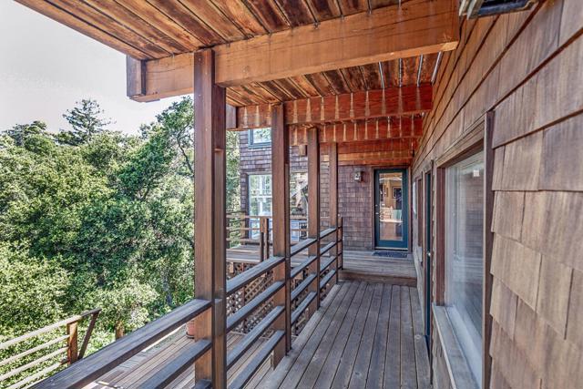 300 Cervantes Road, Portola Valley CA: https://media.crmls.org/mediaz/0737ad9c-d6b7-4a7e-83f4-7d46fade0a9b.jpg