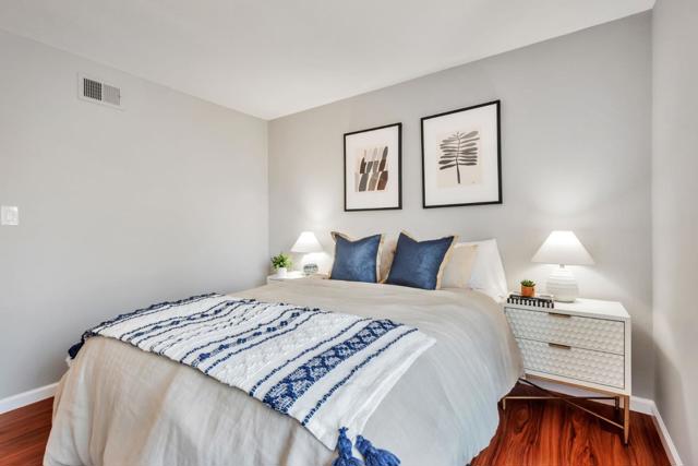 856 Erickson Lane, Foster City CA: https://media.crmls.org/mediaz/0737cfdb-e7e6-4d5c-8524-a966653e4515.jpg