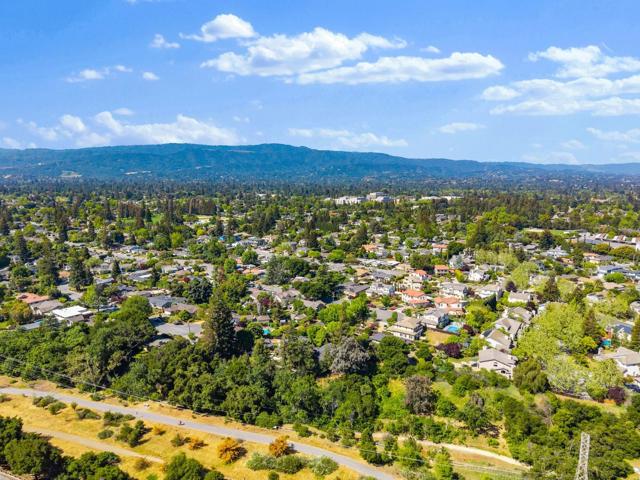2013 Sun Mor Avenue, Mountain View CA: https://media.crmls.org/mediaz/073856be-6d20-415f-a029-e4b818502c76.jpg