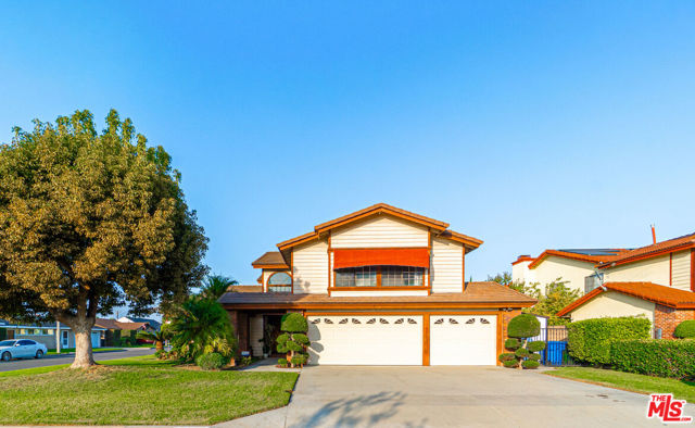 7637 Brunache Street, Downey CA: https://media.crmls.org/mediaz/0739c97c-feaf-4f18-9c08-e6e072e54612.jpg