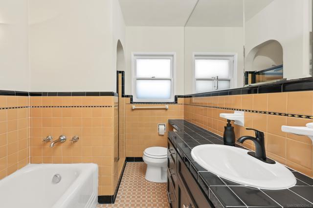 1430 Golden Gate Drive, San Diego CA: https://media.crmls.org/mediaz/0739e2e4-0bf2-4b33-8a1d-588b96566a7d.jpg